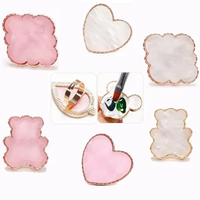 Palette à ongles en anneau, forme cœur